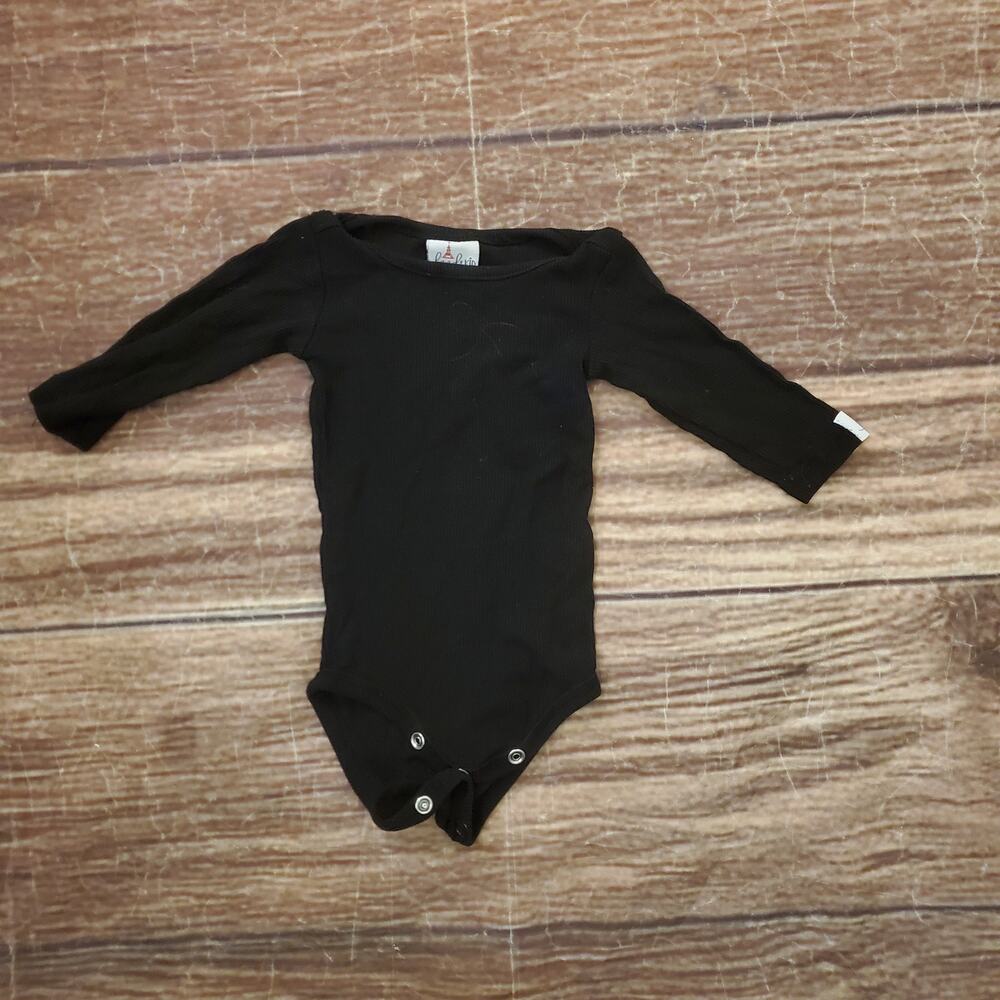 Lands Kids ribbed long sleeve bodysuit sz 6m